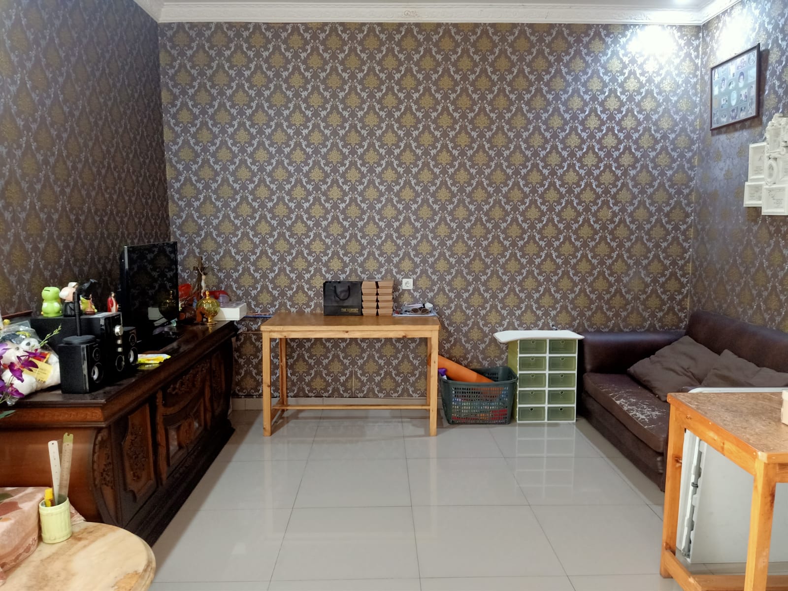 DiSewakan Rumah Fully Furnished di Tropikana Residence Jababeka Cikarang